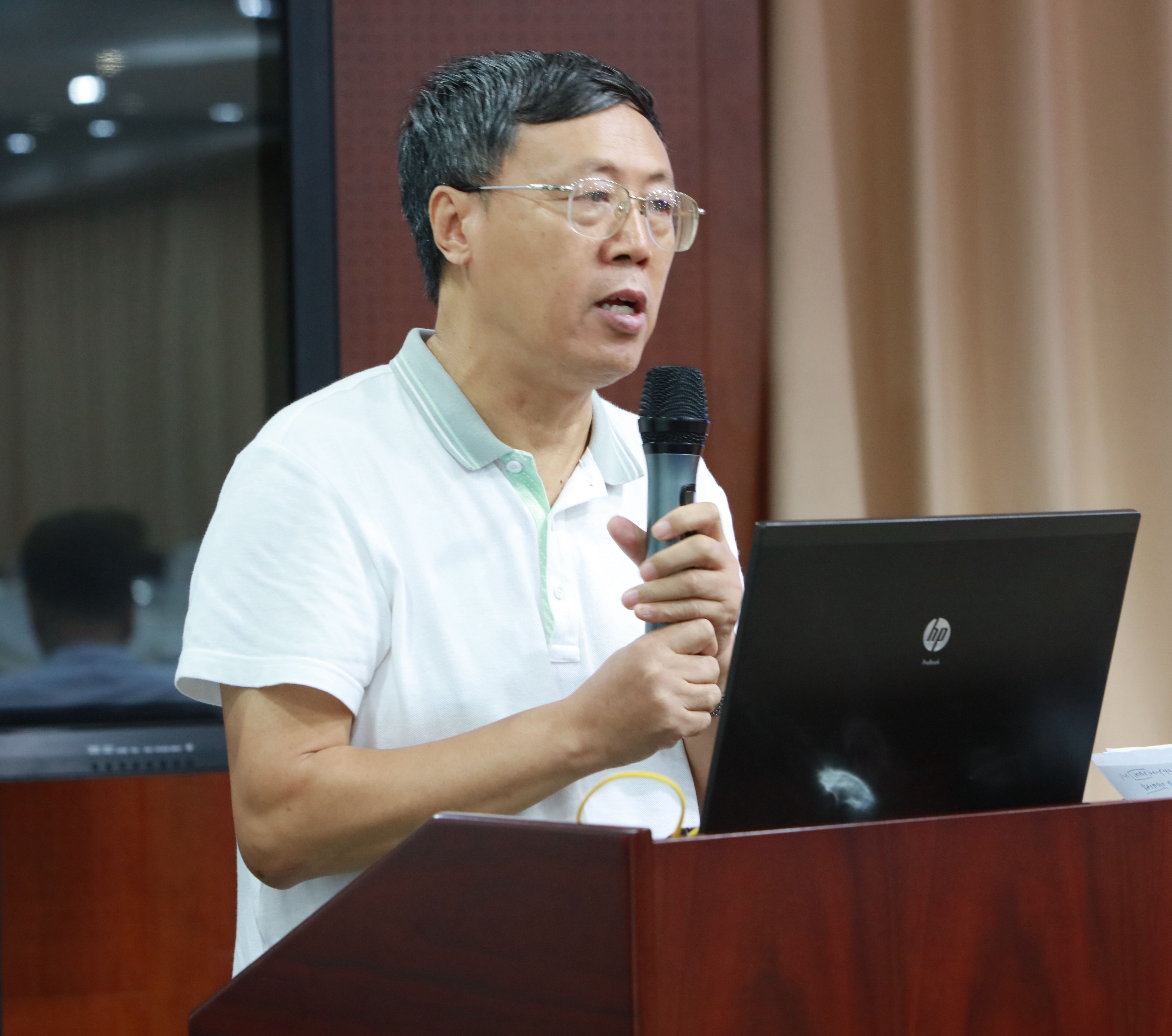 王铁鹏发言