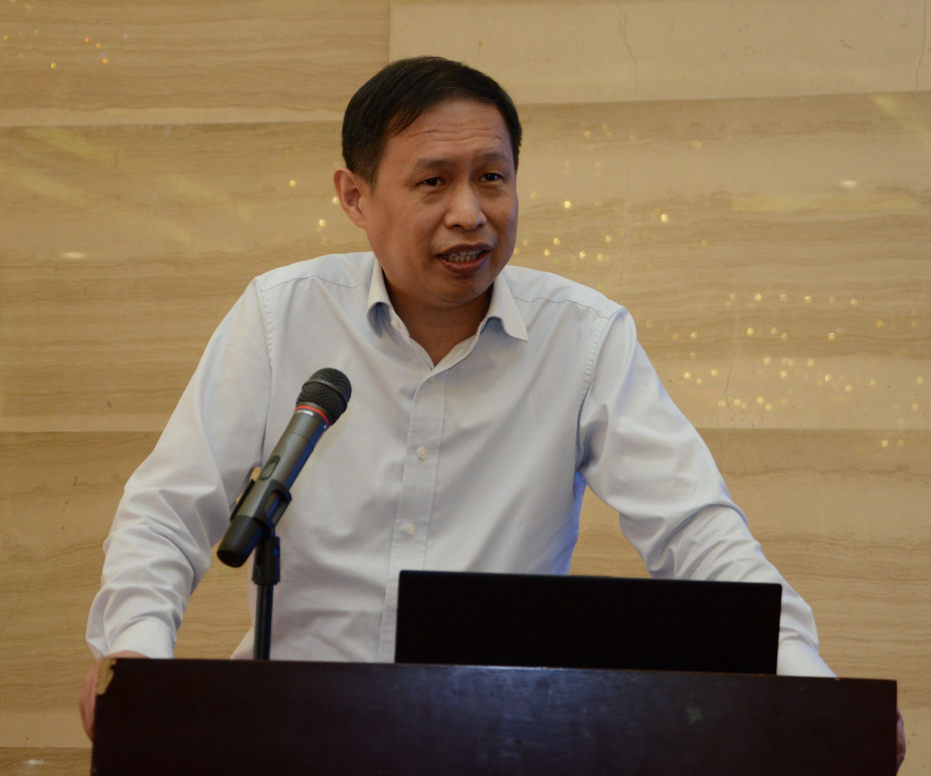 洪民荣发言